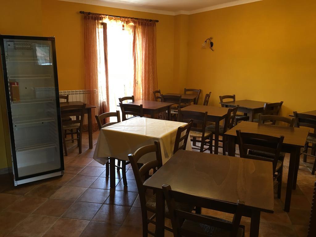 Il Bucaneve Hotell Barrea Exteriör bild